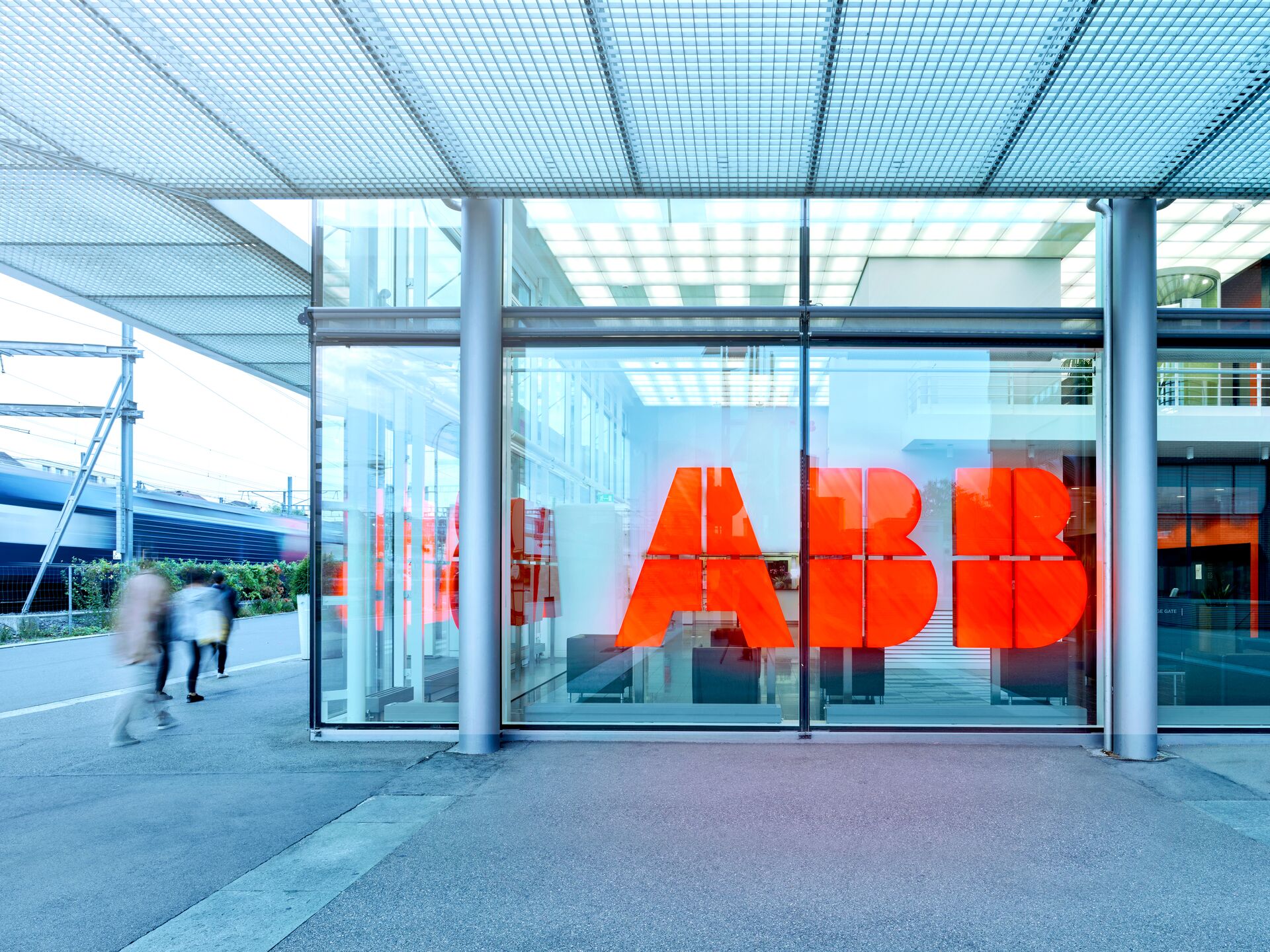 EACD SWITZERLAND | Getting Real with AI at ABB: From Business to Corporate Communications